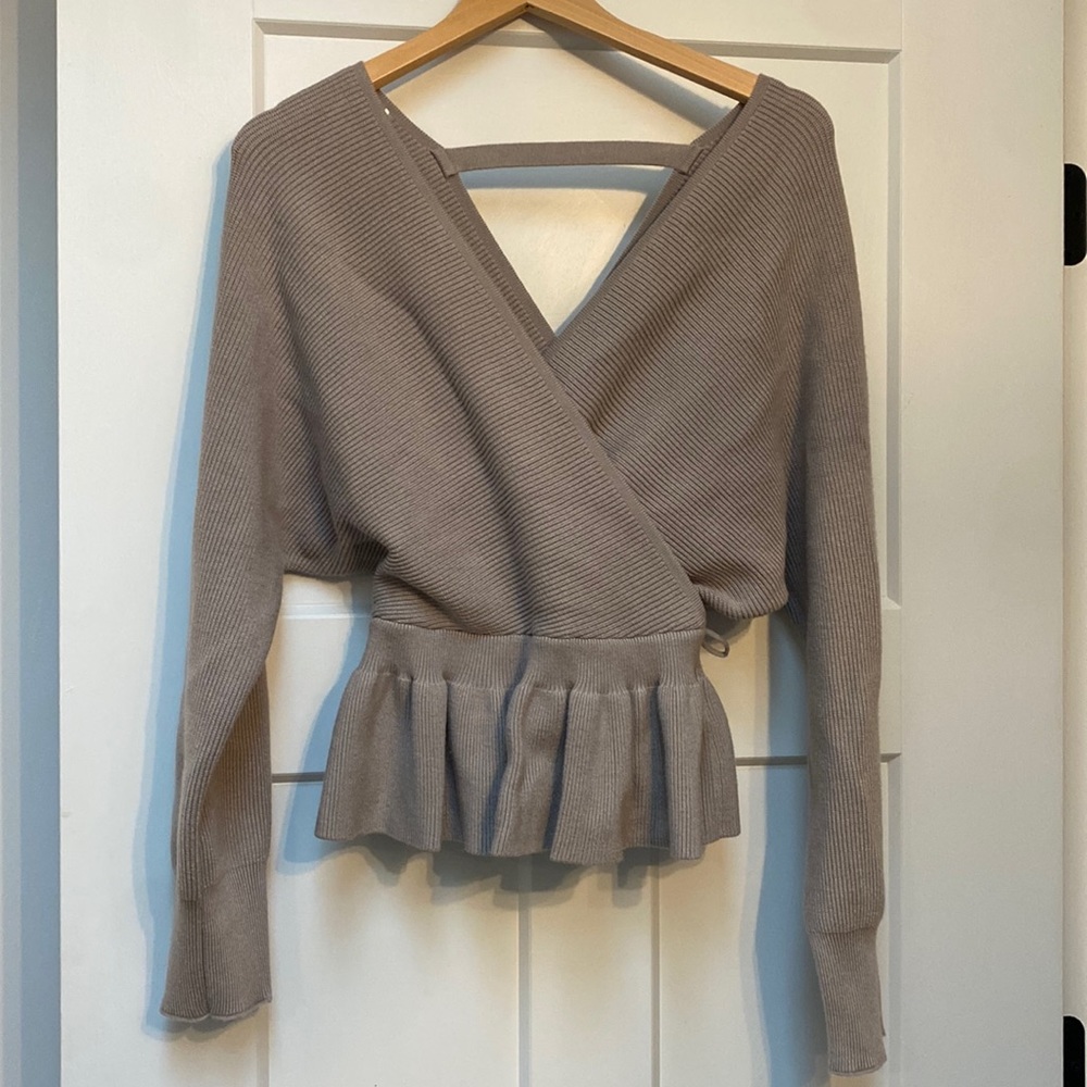 Umgee Grey Long Sleeve Baby Doll V-Neck Tie Waist Sweater